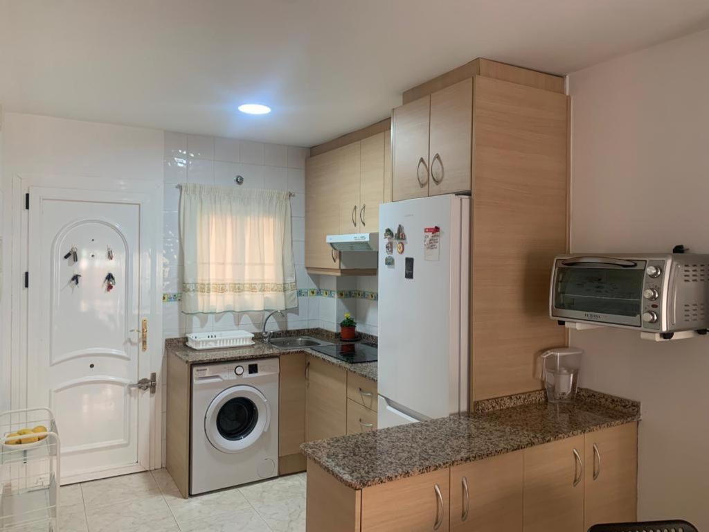 Alquilo Hermoso Apartamento En La Paradisiaca Oropesa Del Mar, 2Habitaciones, 1 Bano, Cocina, Salon, Aire Acondicionado Y Balcon A 400 Metros De La Playa Morro De Gos, Muy Cerca De Supermercados, Comercios Y Bares Eksteriør billede
