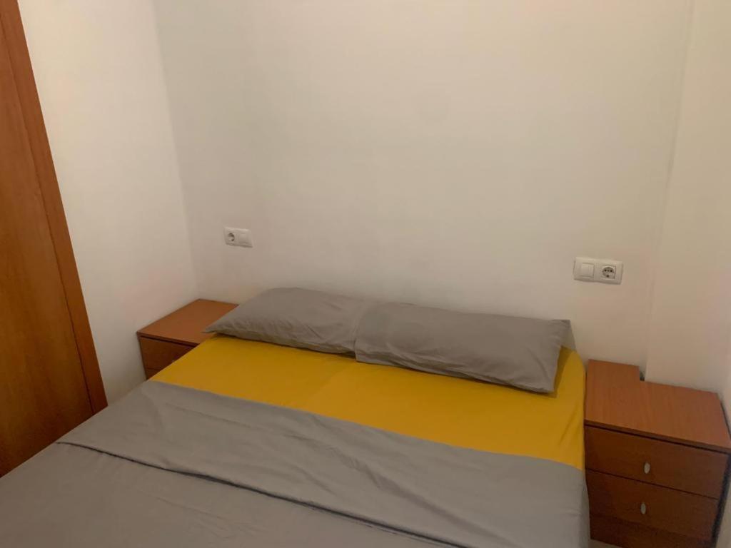 Alquilo Hermoso Apartamento En La Paradisiaca Oropesa Del Mar, 2Habitaciones, 1 Bano, Cocina, Salon, Aire Acondicionado Y Balcon A 400 Metros De La Playa Morro De Gos, Muy Cerca De Supermercados, Comercios Y Bares Eksteriør billede