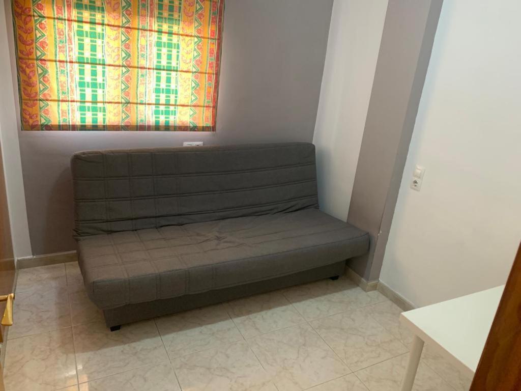 Alquilo Hermoso Apartamento En La Paradisiaca Oropesa Del Mar, 2Habitaciones, 1 Bano, Cocina, Salon, Aire Acondicionado Y Balcon A 400 Metros De La Playa Morro De Gos, Muy Cerca De Supermercados, Comercios Y Bares Eksteriør billede